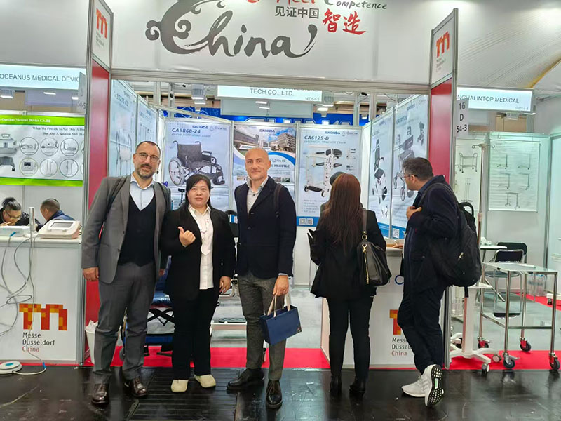 Yuteng Medical v Dubaji výstava